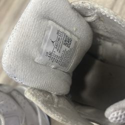 Little boy shoes size 13