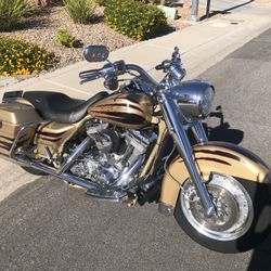 Harley Davidson CVO Screaming Eagle Road King
