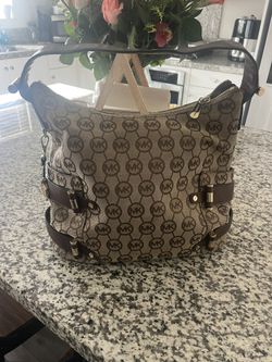 MK Purse 