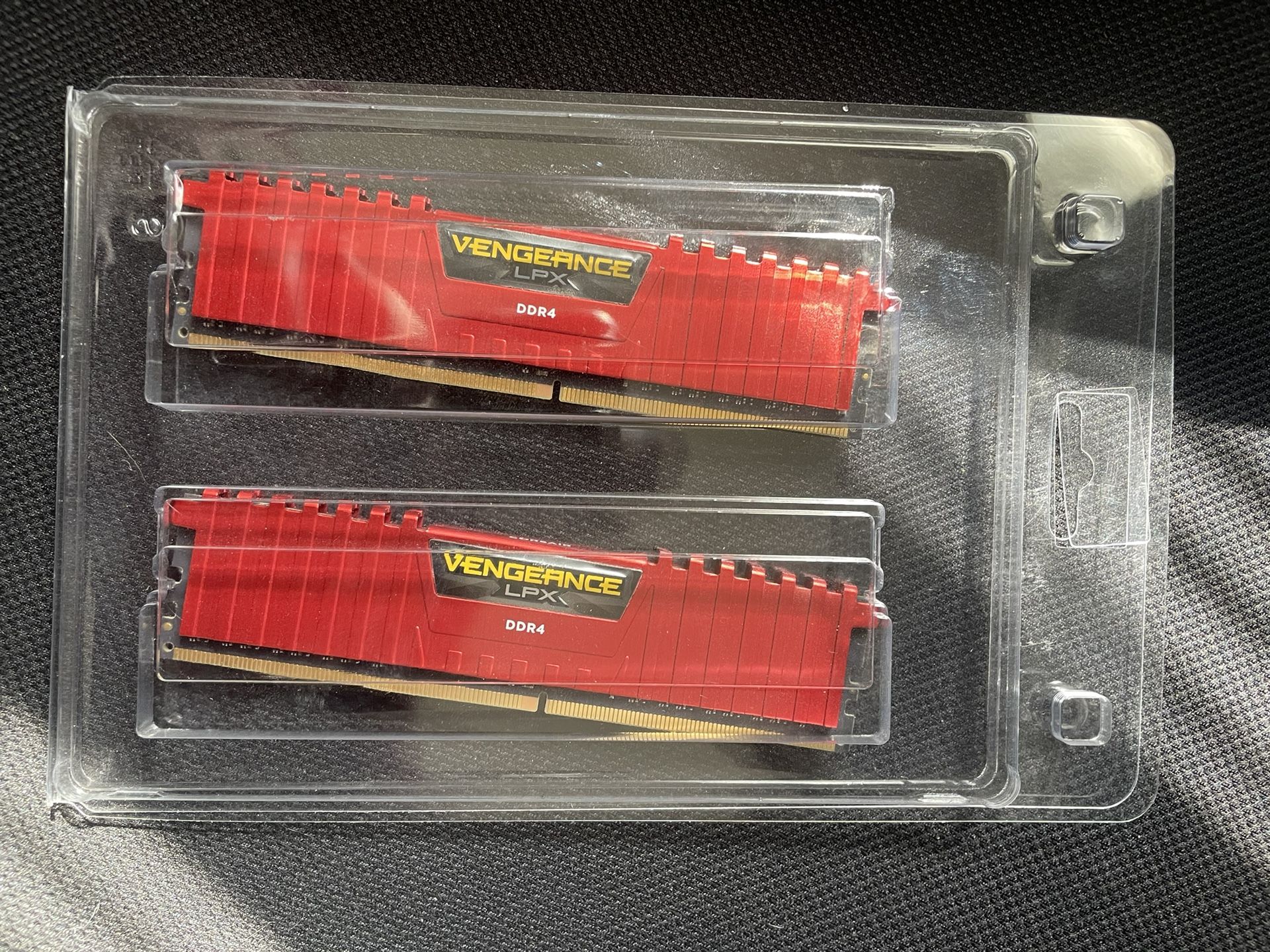 16 GB (8 X 2) DDR4 RAM