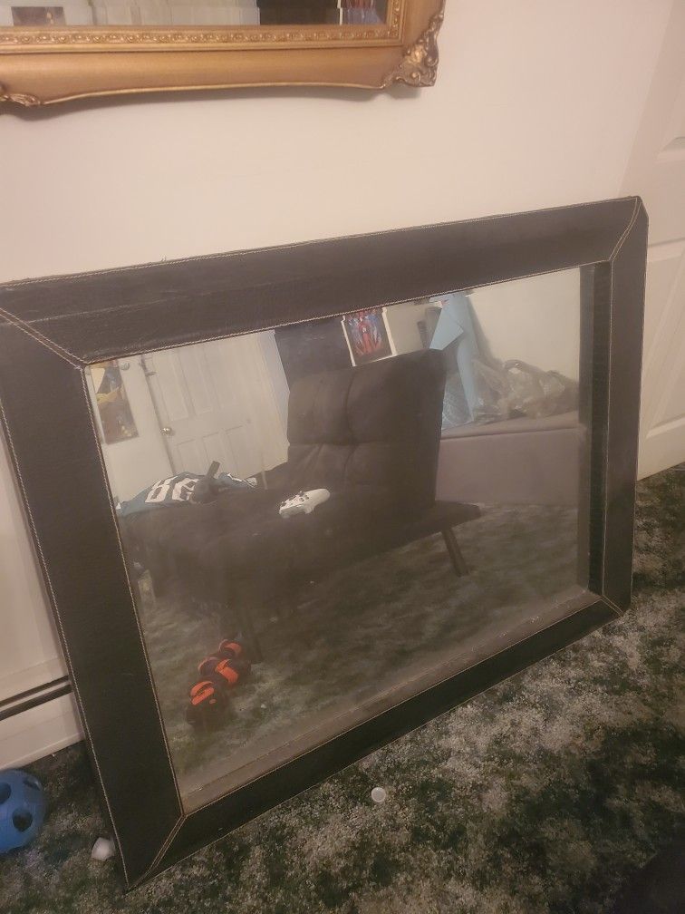 Large mirror need gone $50 OBO