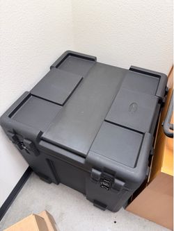SKB rSeries 2727-27 Rugged Waterproof Equipment Case (Open Box/New)
