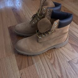Timberland Boots, Color Tan, Size 11.