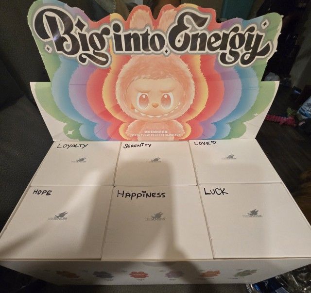 BIG INTO ENERGY..EXCITING MACARON, AND HAVE A SEAT LABUBUS...ALSO HAVE HIGH QUALITY DUPES!SERIOUS BUYERS ONLY!