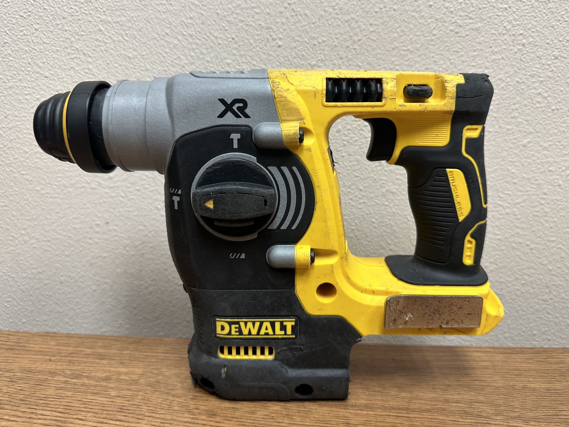 DEWALT DCH273B 20V MAX XR Cordless Brushless SDS Plus, 45 OFF