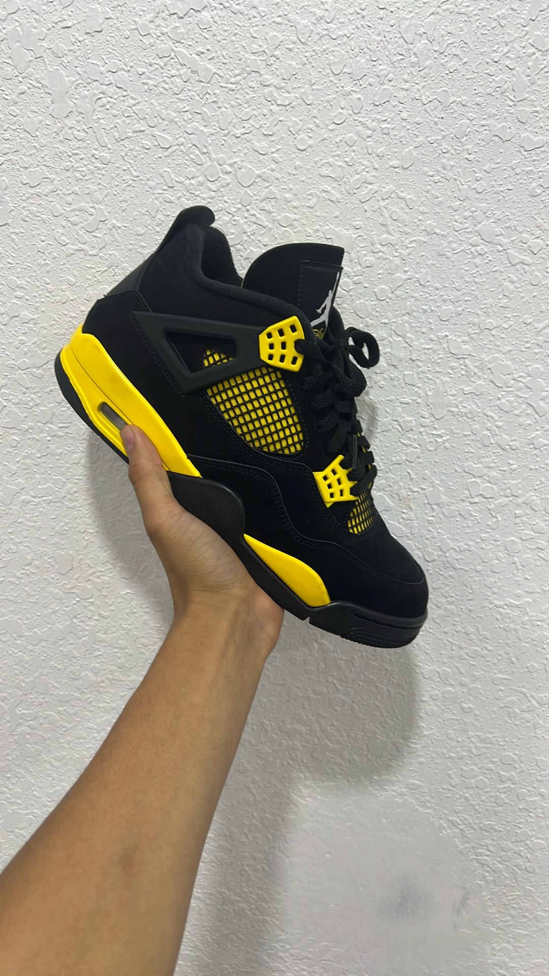 Jordan 4 Yellow Thunder
