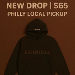 Selling my brand new Essentials hoodie 🖤 Never worn, super comfy & stylish Great for fall and winter