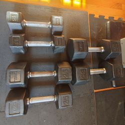 Used 15lb, 25lb, And 35lb Rubber Hex Dumbbells 
