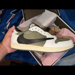 Travis Scott Shoes