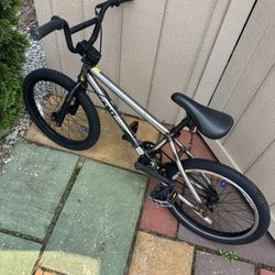 2008 Giant Method 02 Kid Bike/BMX Bike