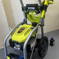 Gas pressure washer  3300 psi (with motor honda)