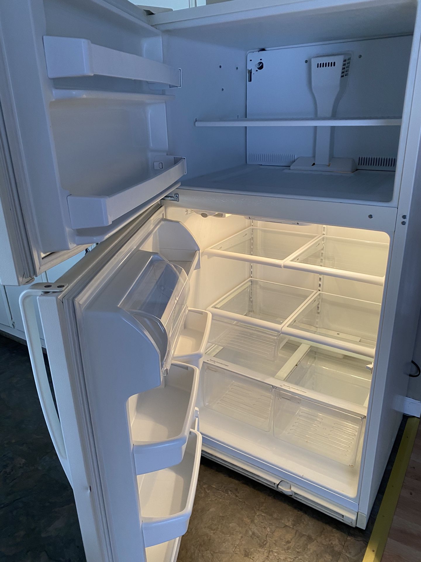 Refrigerator