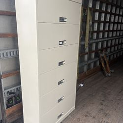 Metal Filling Cabinet 