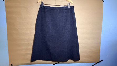 Black skirt