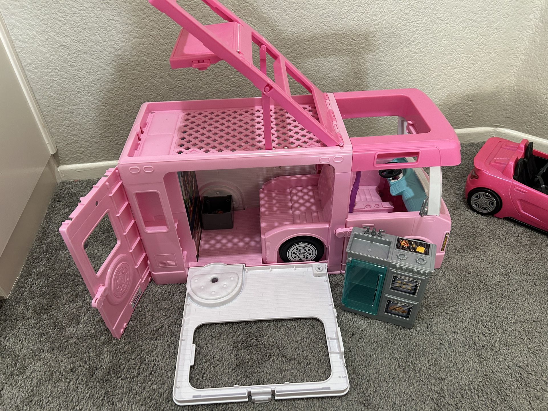 Barbie Camper