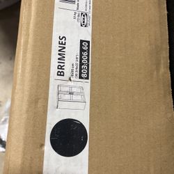 Shelves Never Opened , Never Used . Never Found A Way To Use The Shelves .& Have An Extra Box Of The Same Thing Never Opened 