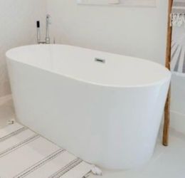 60" Freestanding Soaking Tub + Floor-Mount Tub Filler w/ Hand Shower – Like New