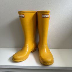 Yellow Hunter rain Boots 