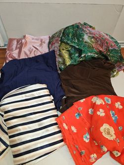 NWOT Fabric Multi Color Fabrics Bundle