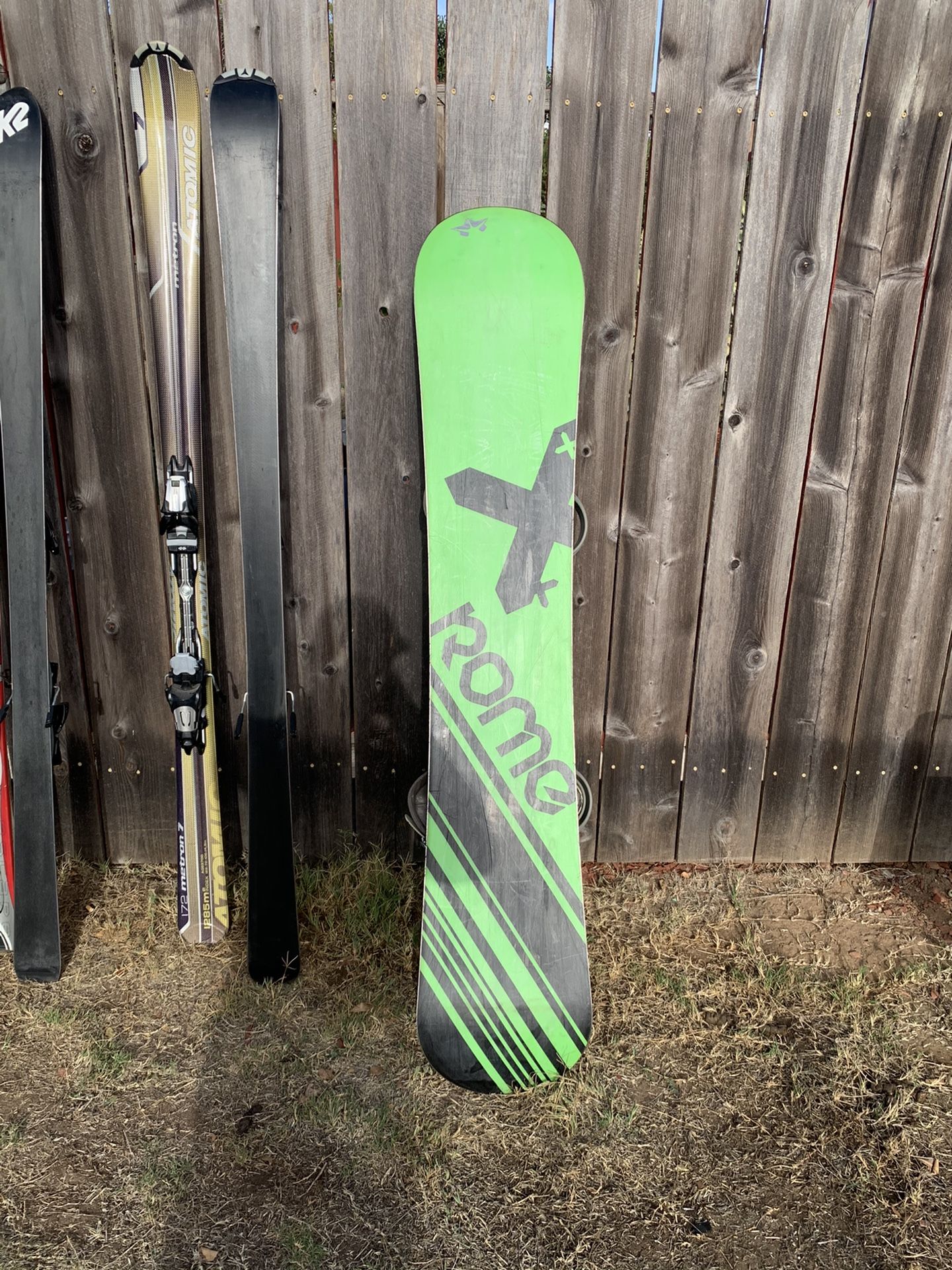 Rome Flag 163 Cm Snowboard With Burton Custom Bindings Leash And Stomp Pad