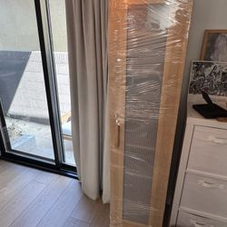 Tall thin shelf for storage/closet/dresser