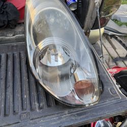 Passenger Side Headlight 2005 Infiniti G35 Sedan