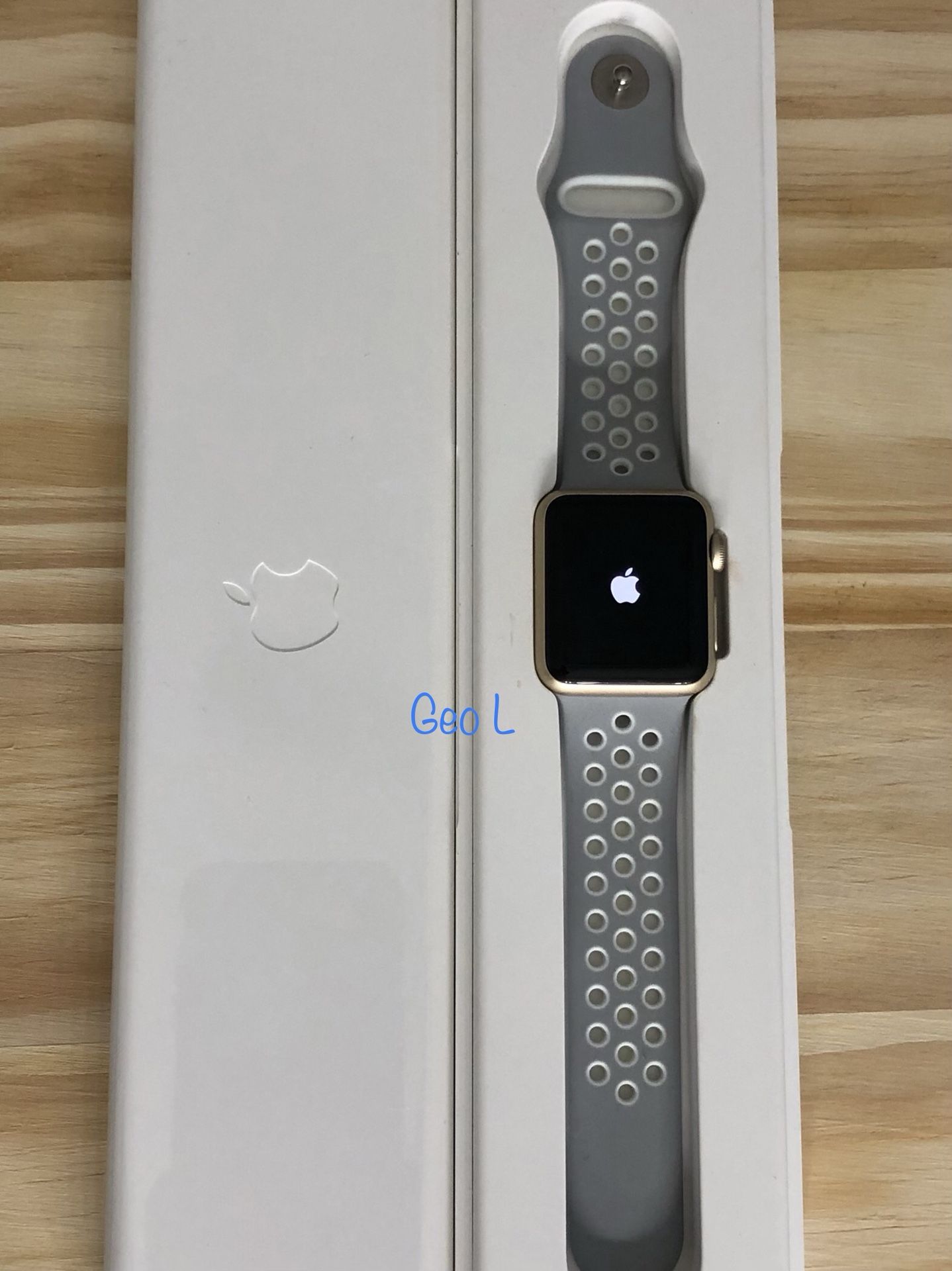 Apple Watch 38mm S1 Gold