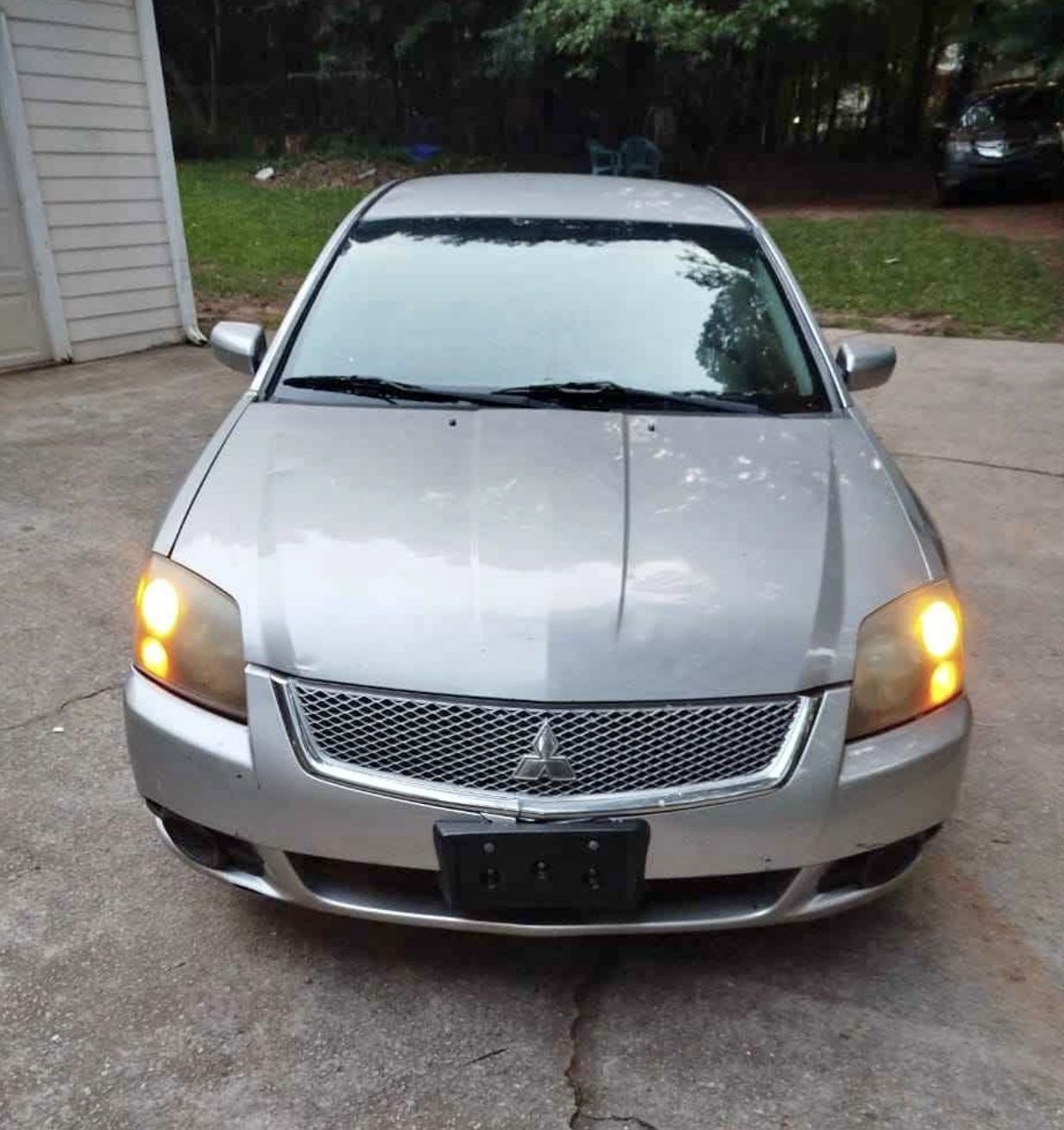 2011 Mitsubishi Galant