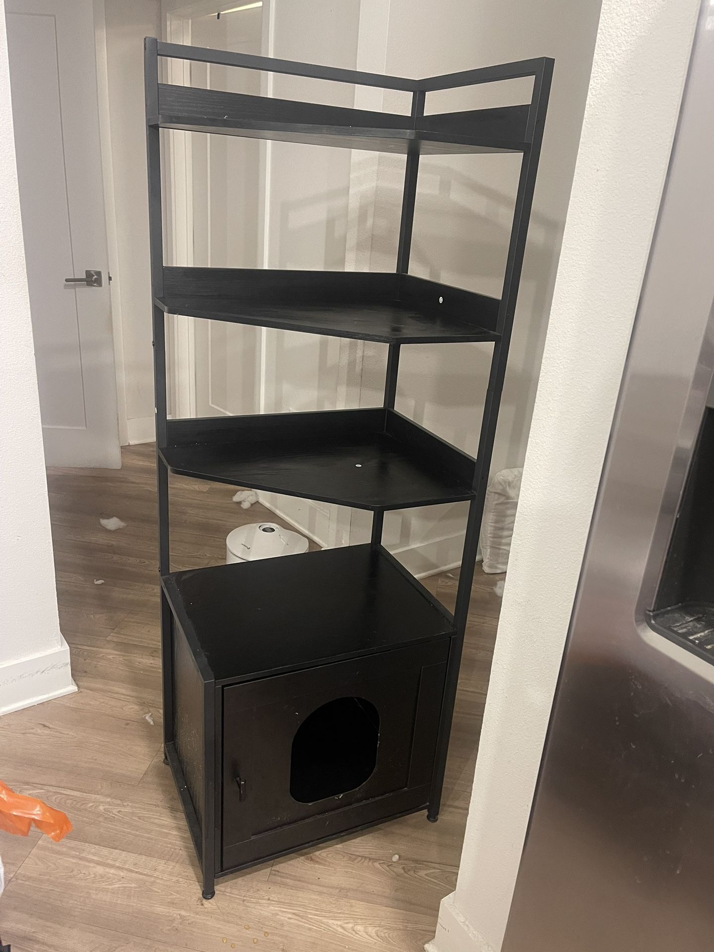 hidden litter box with shelves 