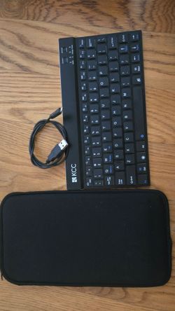 Wireless rechargeable keyboard