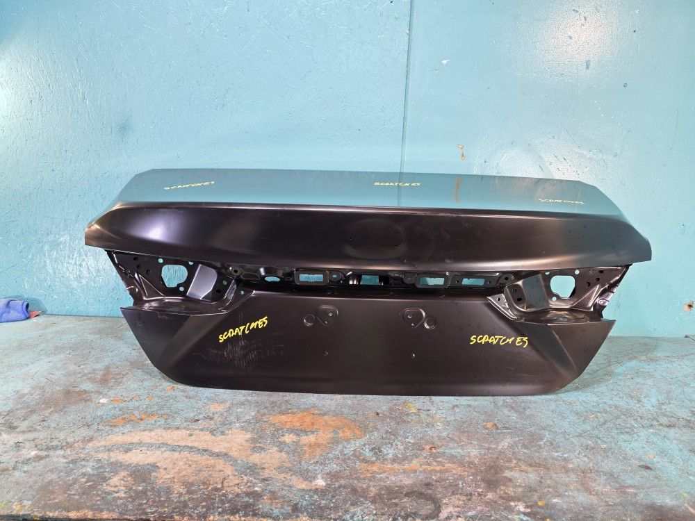 CAMRY 2025 2026 TRUNK OEM