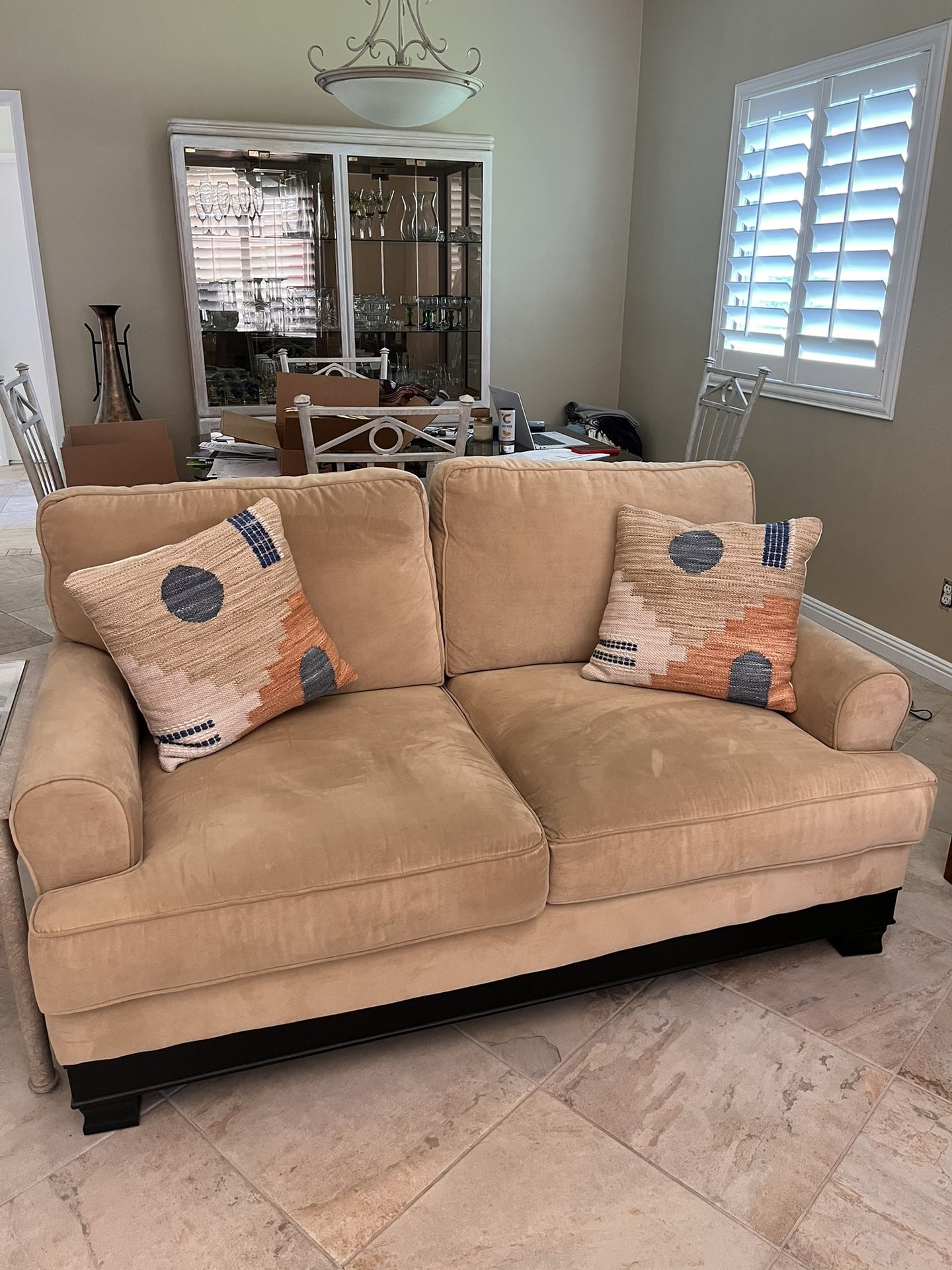 Sofa & loveseat