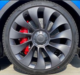 Tesla Y performance 21" Uberturbine wheels