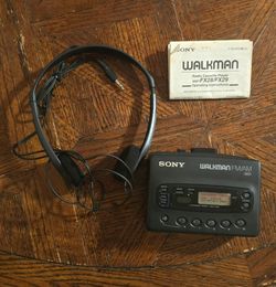 ESTATE SALE Vintage Sony Walkman FM/AM Cassette Player (WM-FX28/FX29) – Brand New / Collector's Condition
