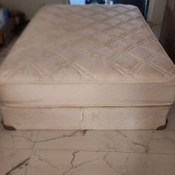 Mattress With Box Spring