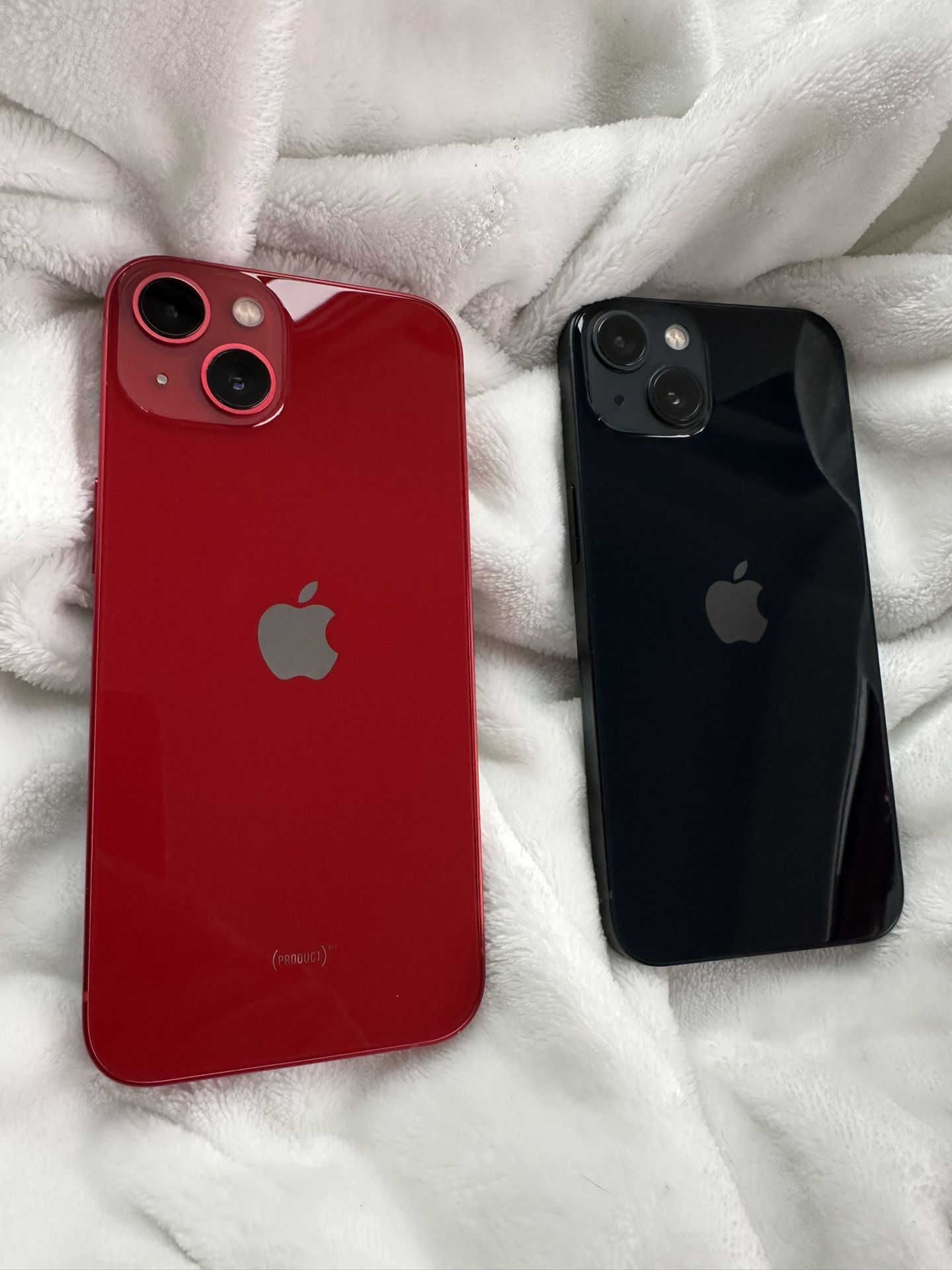 iPhone 13 (256GB)