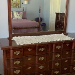 Lovely Queen Bedroom Set- Must Sell!