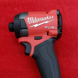 Milwaukee 2953-20 M18 Fuel 18V Lithium-Ion Brushless Cordless 1/4" Hex Impact Driver - Tool Only - No Battery - No Charger - Working 