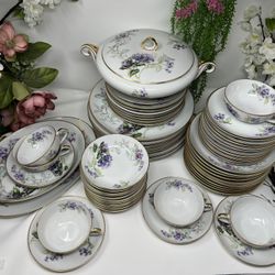 Beautiful Sone China – Made in Japan – Full 63-Piece Set 