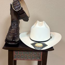Bota Vaquera Con Cinto Y Sombrero 