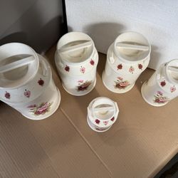 **PENDING**Antique Canister Set