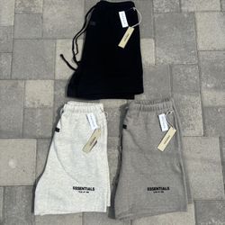 Essentials Shorts