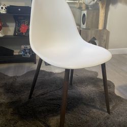 Desk plastic and metal chair 