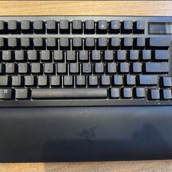 Razer Blackwidow V4 Pro 75% Keyboard