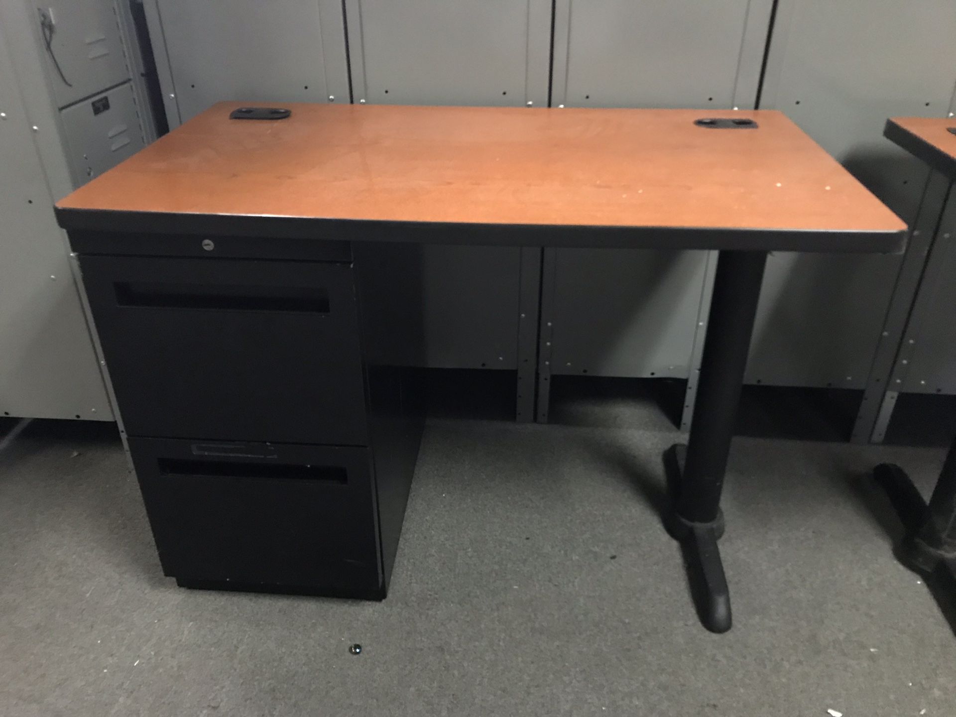 Office desks. Various sizes.