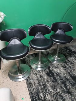 Set of bar stools. 3