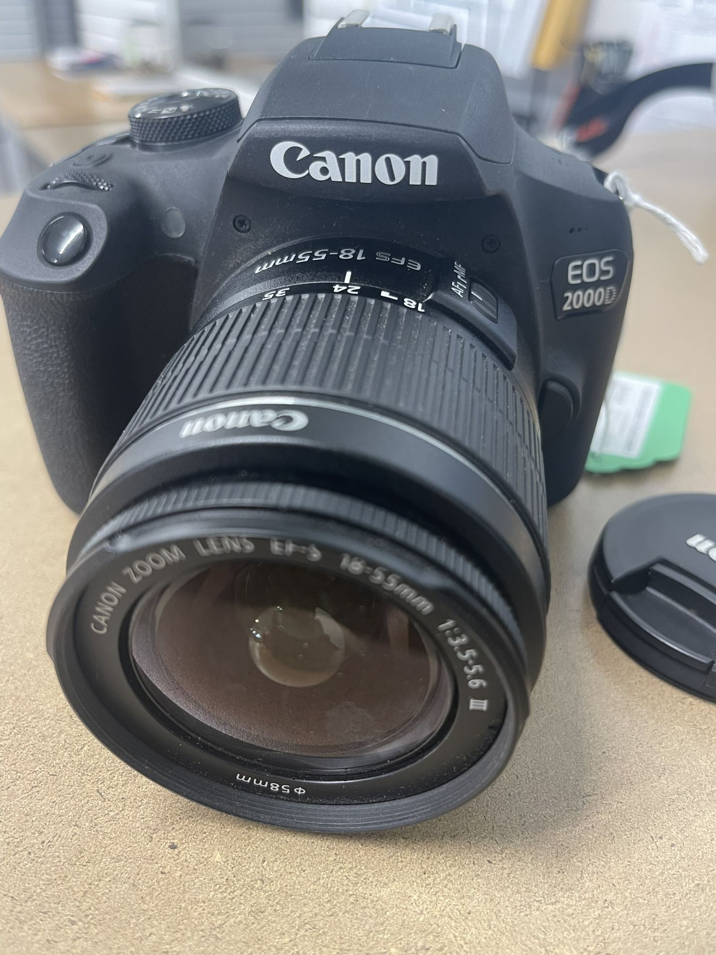 Canon EOS 2000D