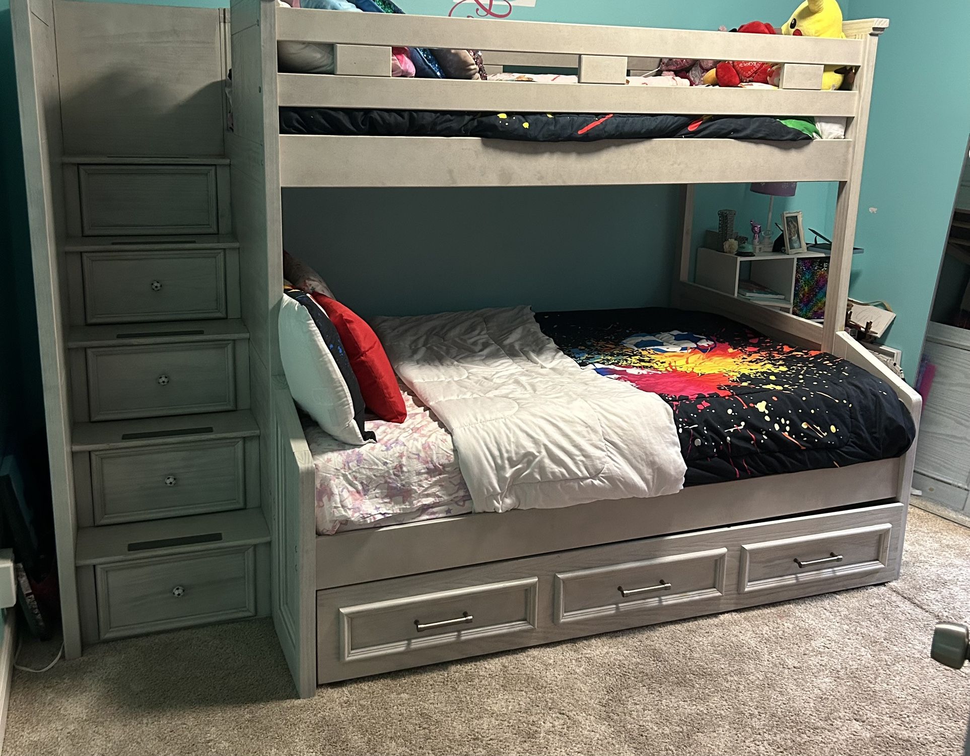 Gray Full/twin Bunk Bed w/ storage 