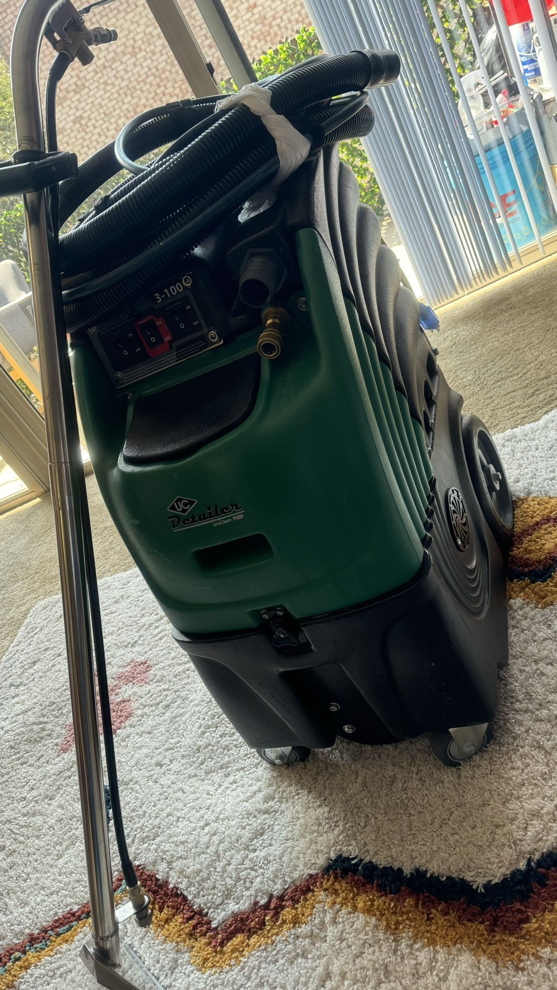 Extractor Machine carpet