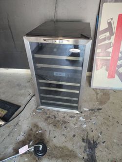 Wine cooler rack /drinks